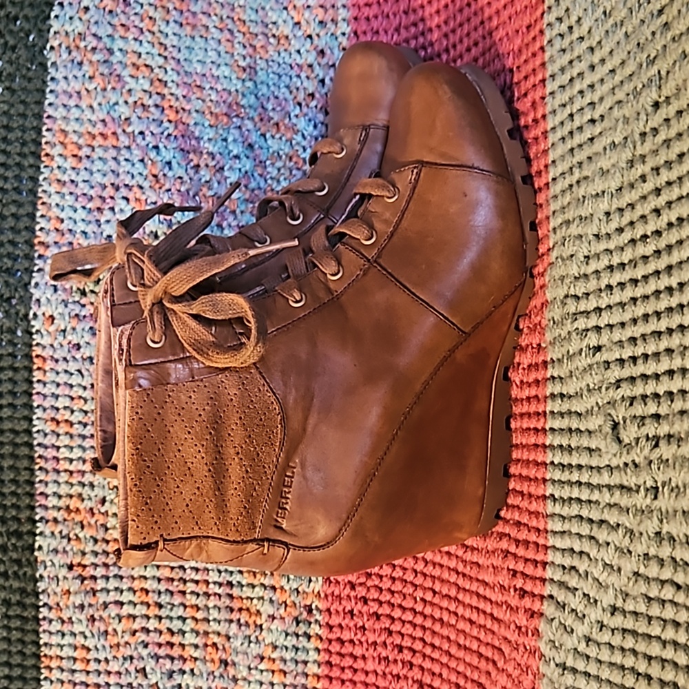Merrell booties - Picture 2 of 6